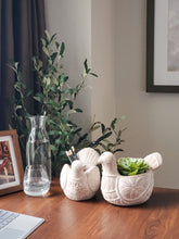 Load image into Gallery viewer, Terracotta Pot - Spotted Dove