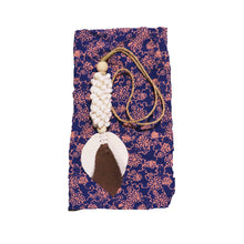 Load image into Gallery viewer, Seashell Tassel, Beach Home Decor, Boho Shell Tassel Hanging Chain, Leafy