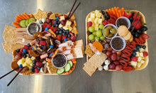 Load image into Gallery viewer, Palm Leaf Square Plates 6&quot; Inch (Set of 100/50/25)
